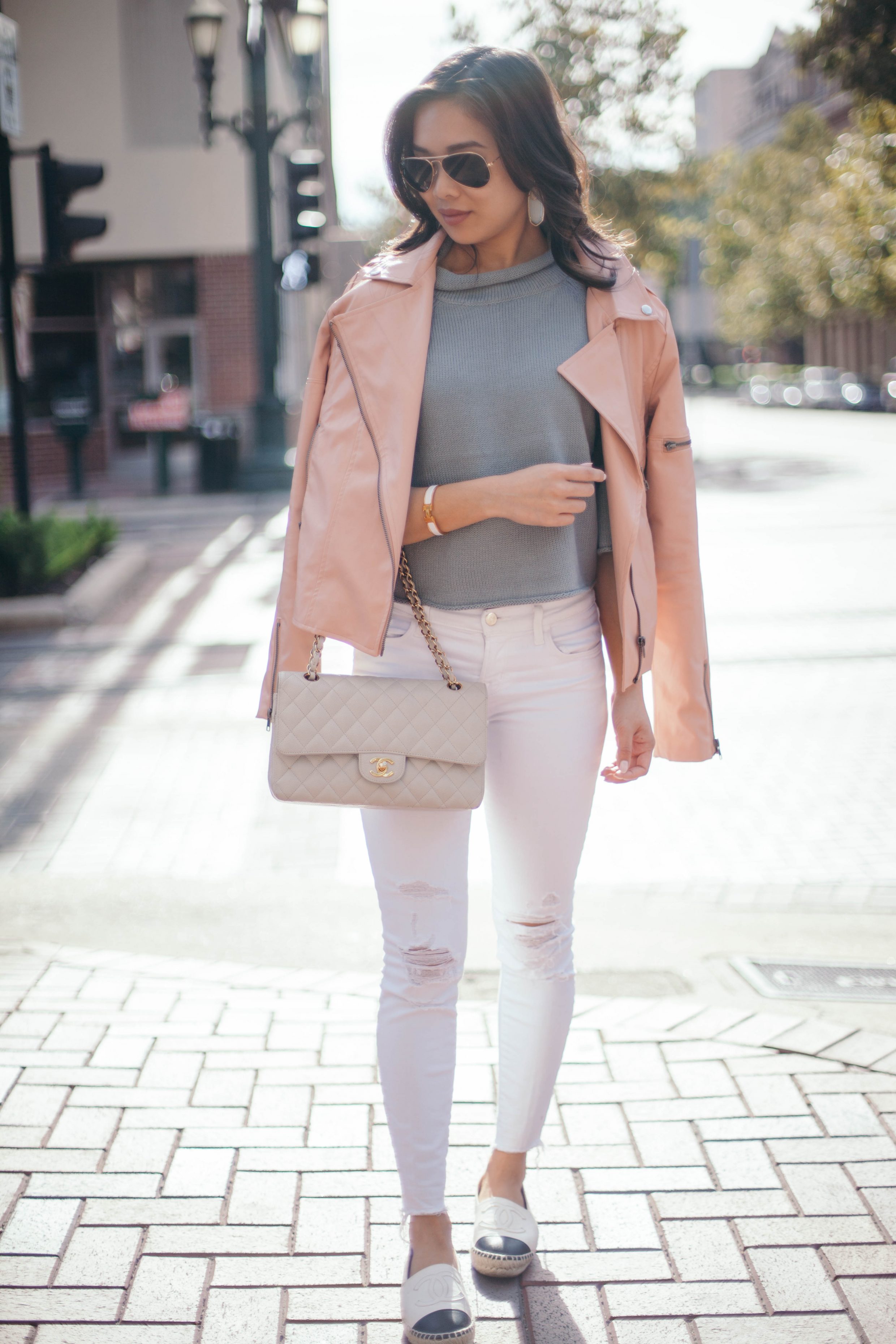 mink,pink,minkpink,deputy,blush,leather,jacket,j,brand,jeans,distressed,white,chanel,flap,bag,bb,dakota,jack,cropped,claudio,sweater,funnel,neck,swing,chanel,espadrilles,houston,downtown,main,street,salmon,smoked,the,honeymoon,cafe,review,food,brunch,sausage,biscuit,coffee,breakfast,
