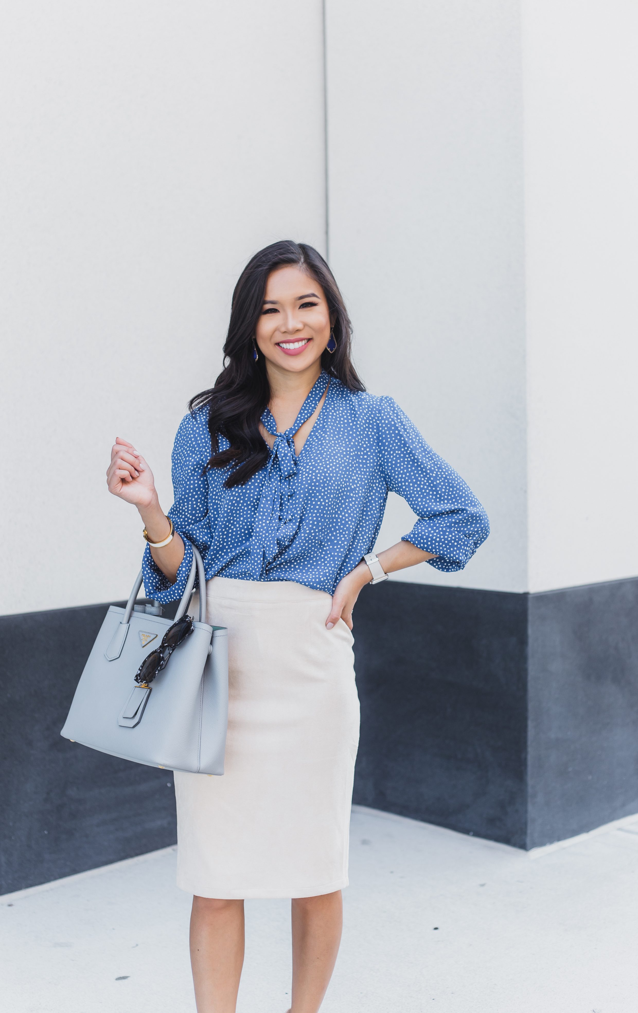 COLOR & CHIC | Work wear with blue polka dots and suede
