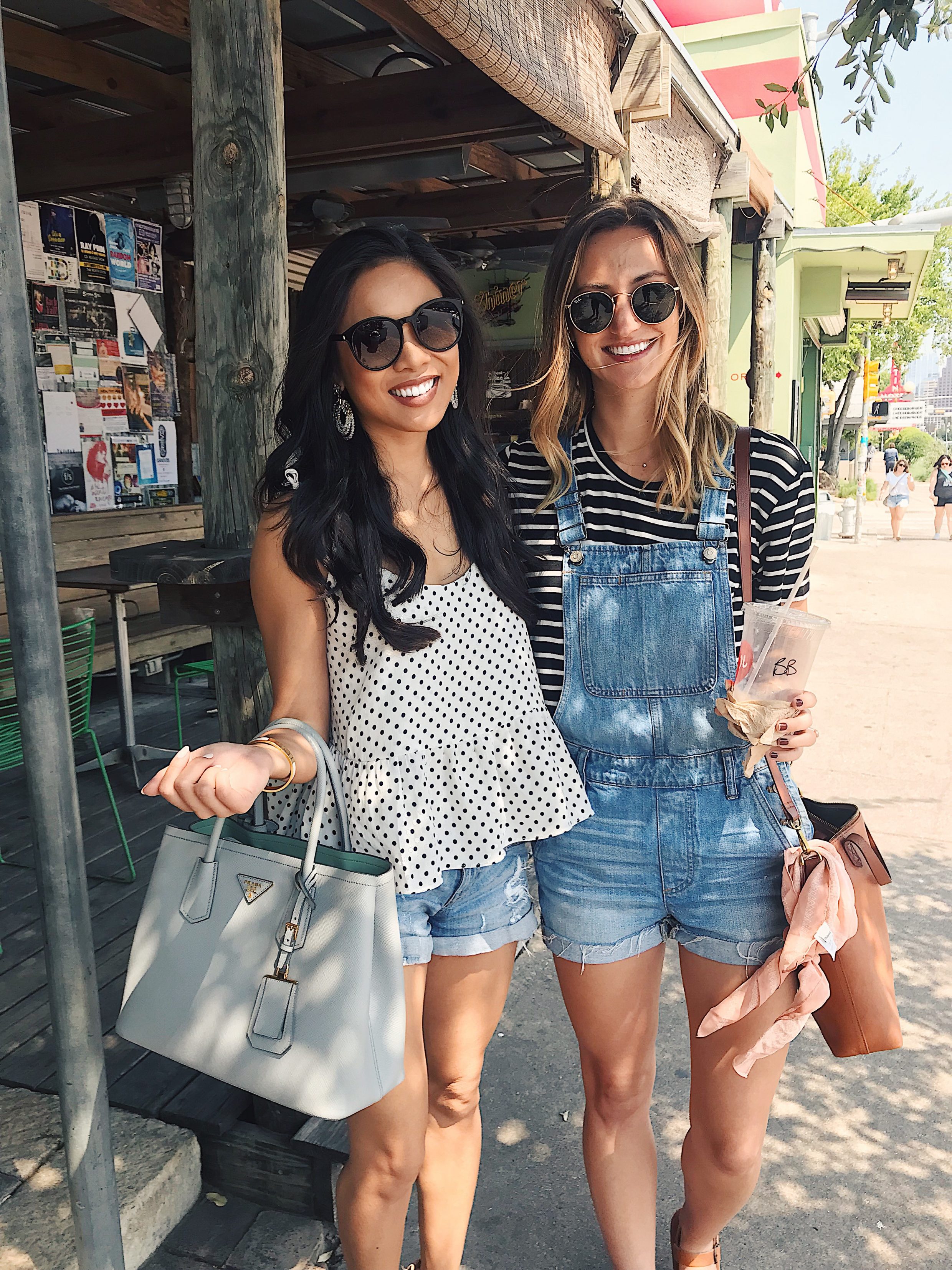 36 Hours in Austin, Texas | Coffee at Jo's with blogger Olivia