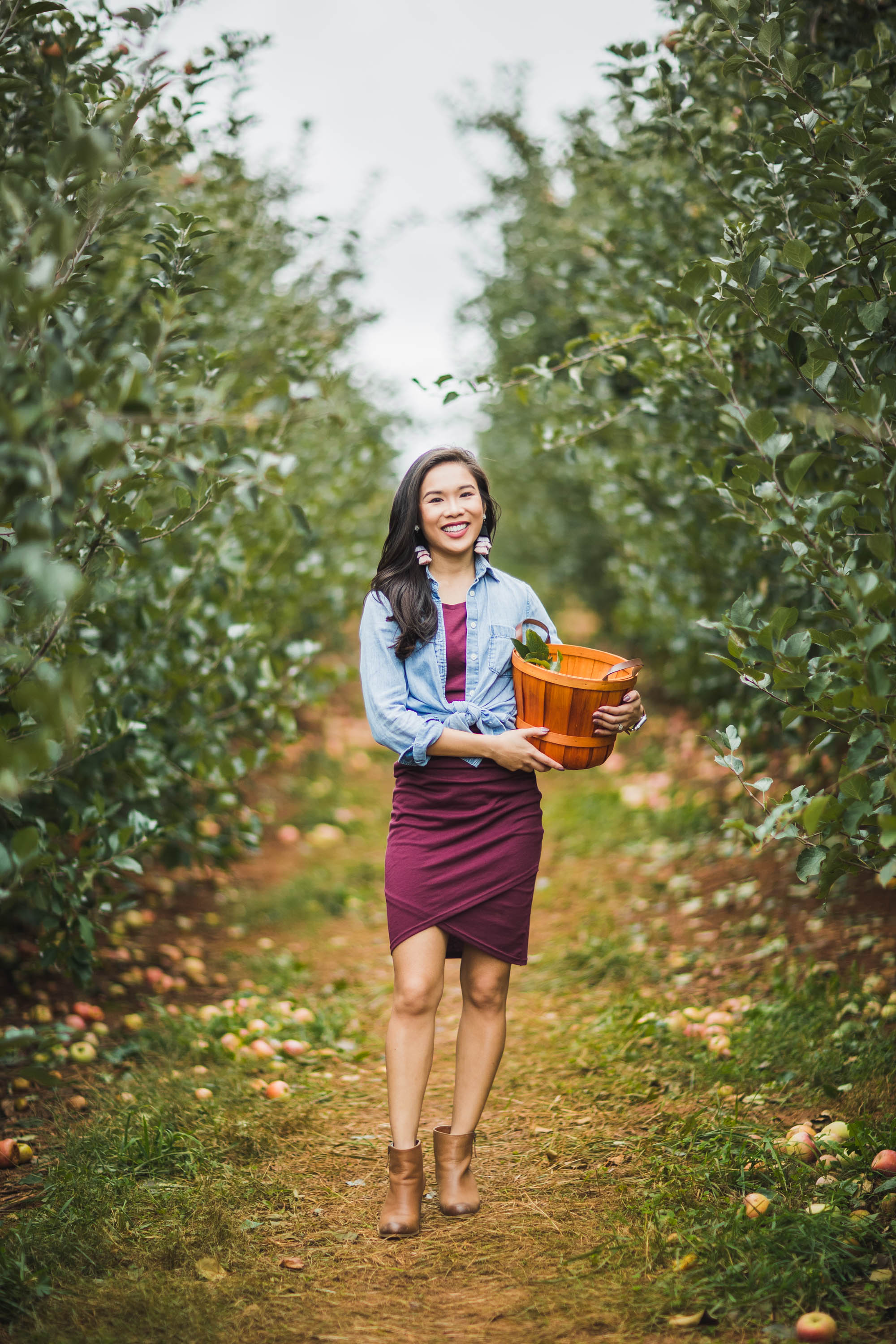 Blogger Hoang-Kim goes apple picking at Carter Mountain Orchard in Virginia