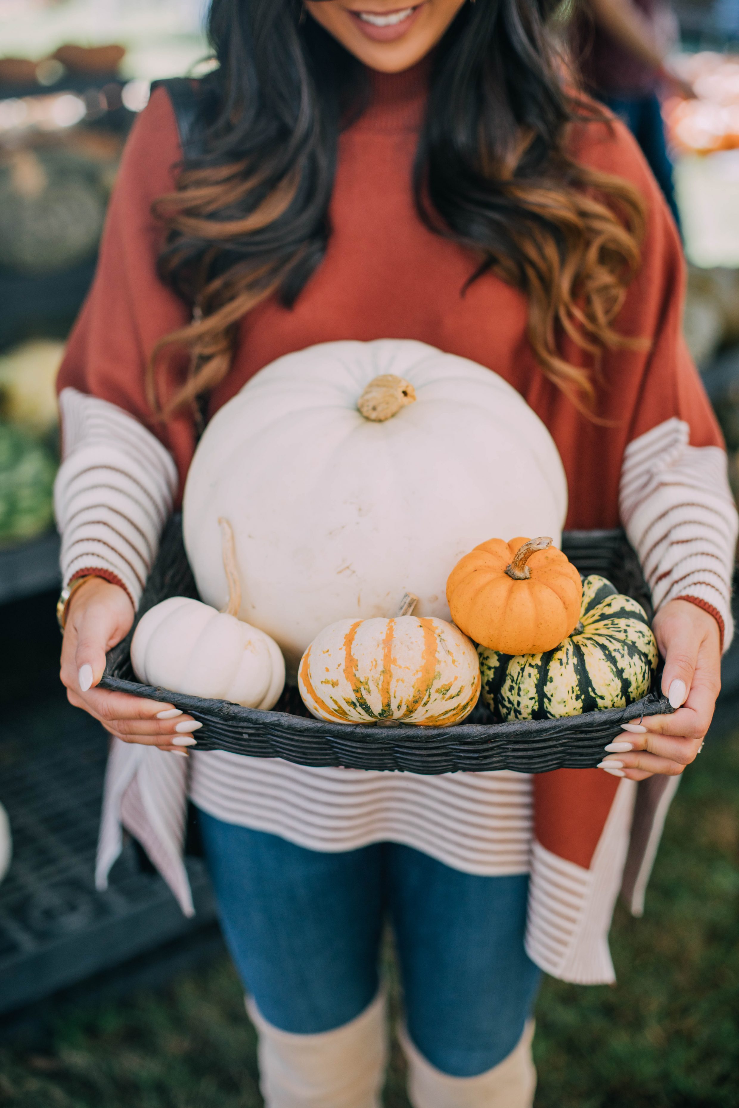 Blogger Hoang-Kim visits Hunt Club Farm in Virginia Beach to buy pumpkins for fall
