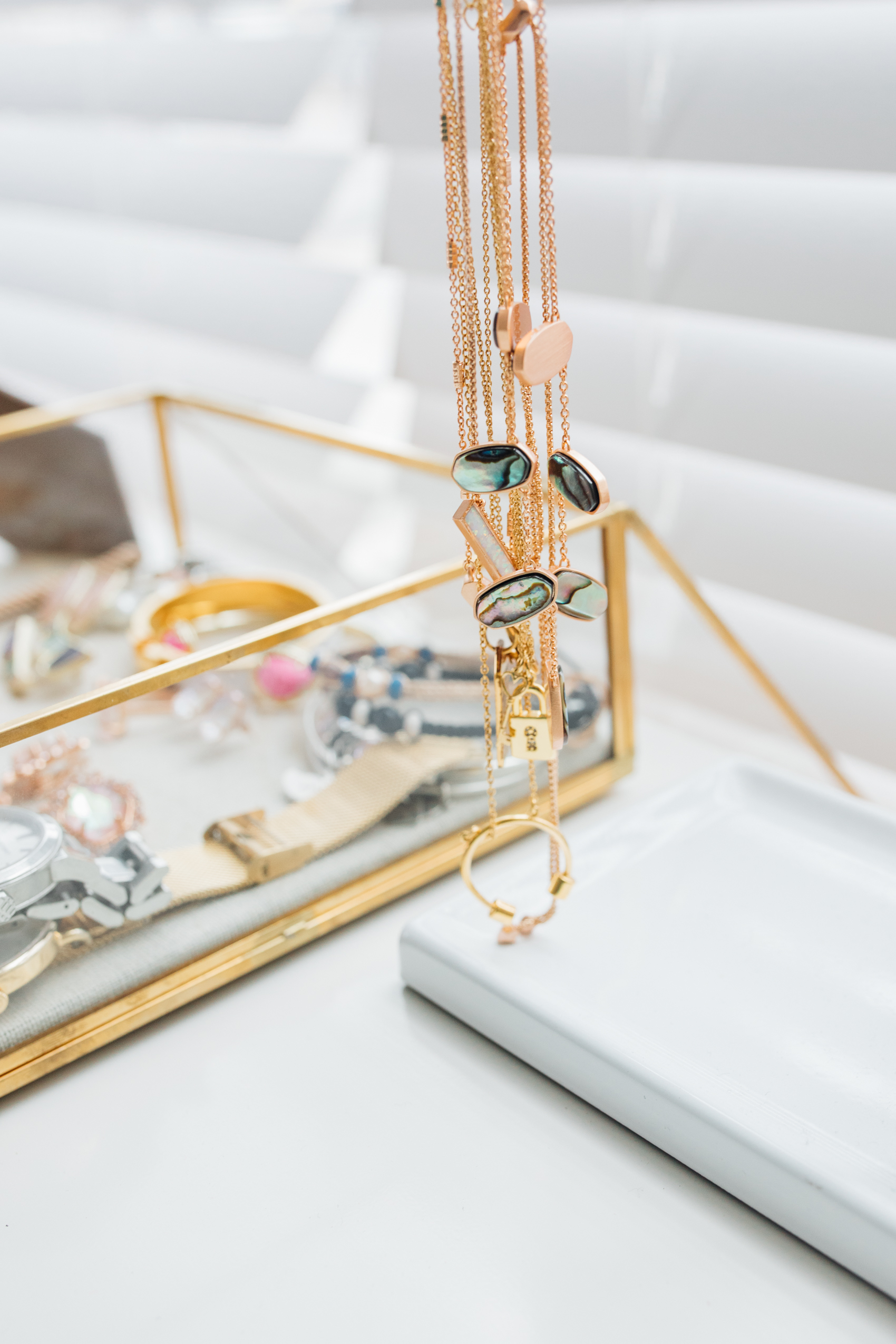 Blogger Hoang-Kim shares her jewelry organization
