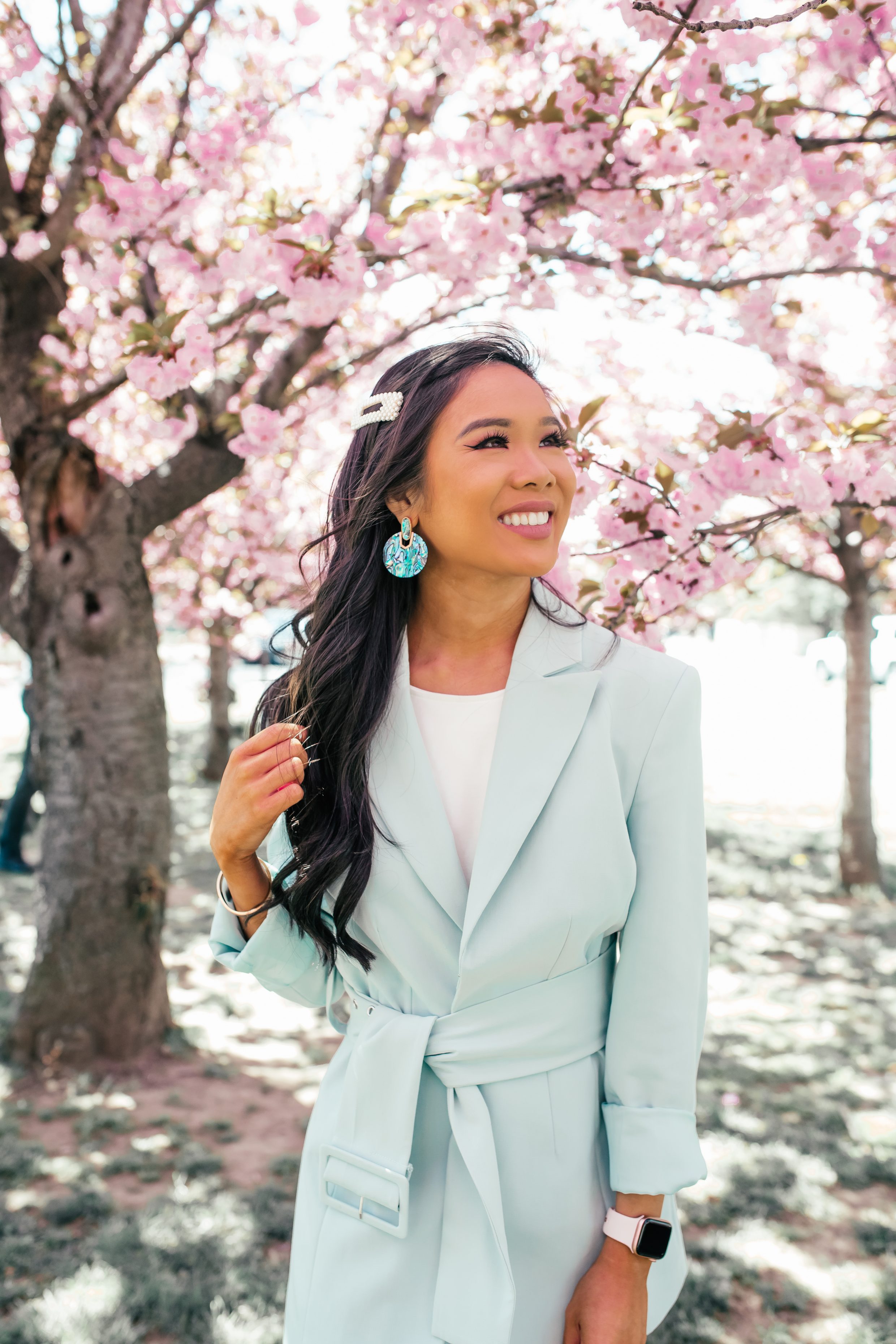 Blogger Hoang-Kim wears Kendra Scott Didi earrings to see Cherry Blossoms in Washington, D.C
