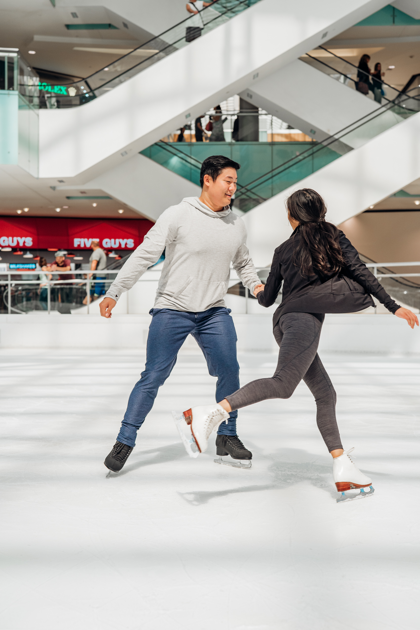 Fun date ideas: going figure skating at the Dallas Galleria