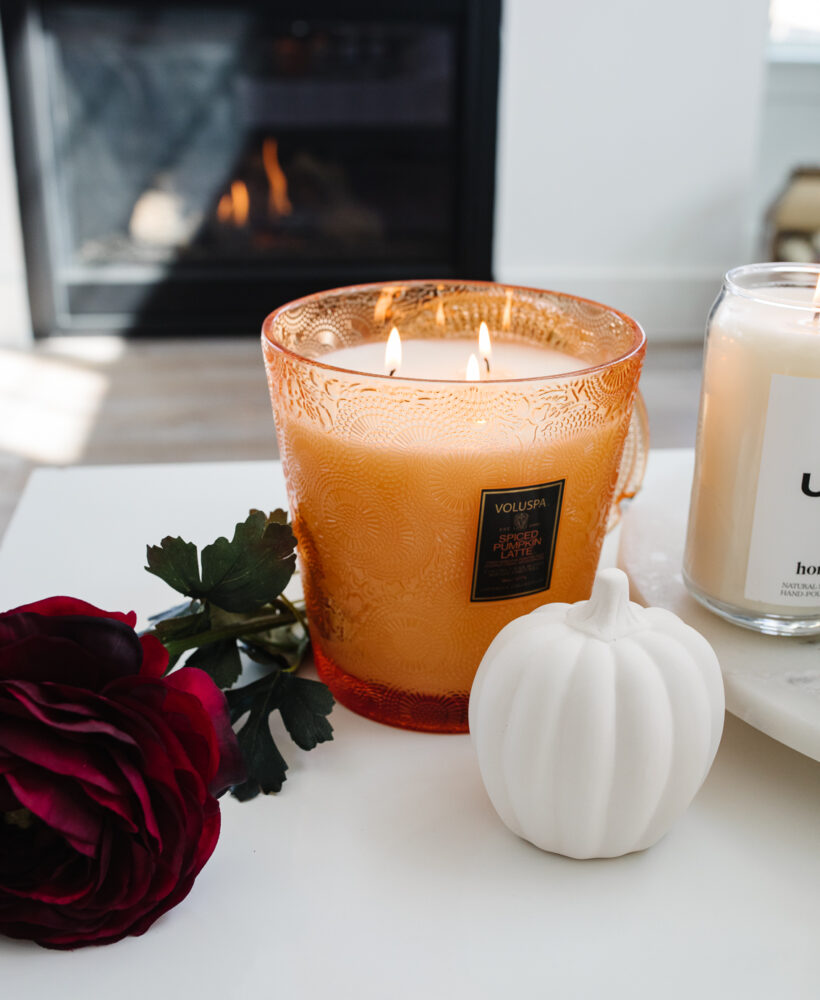 a cozy fall aesthetic essential, thevoluspa spiced pumpkin latte luxury candle