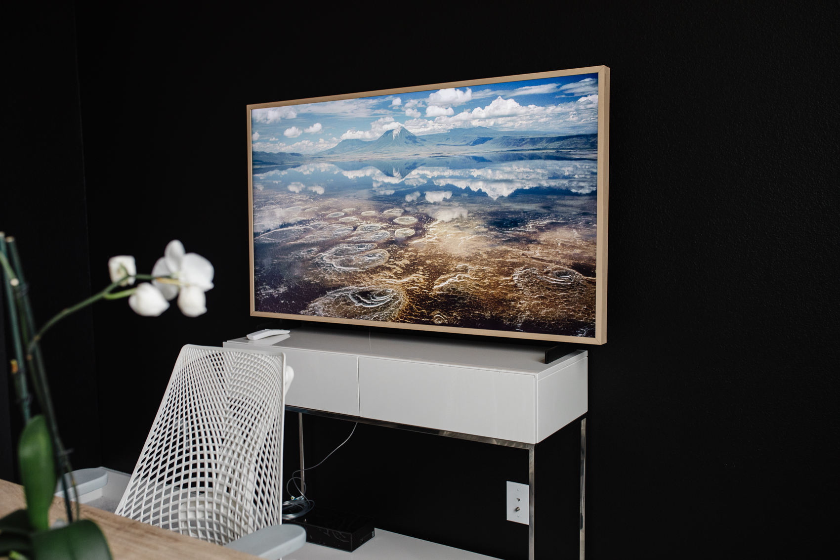 How to Save Money on Samsung Frame TVs Color & Chic
