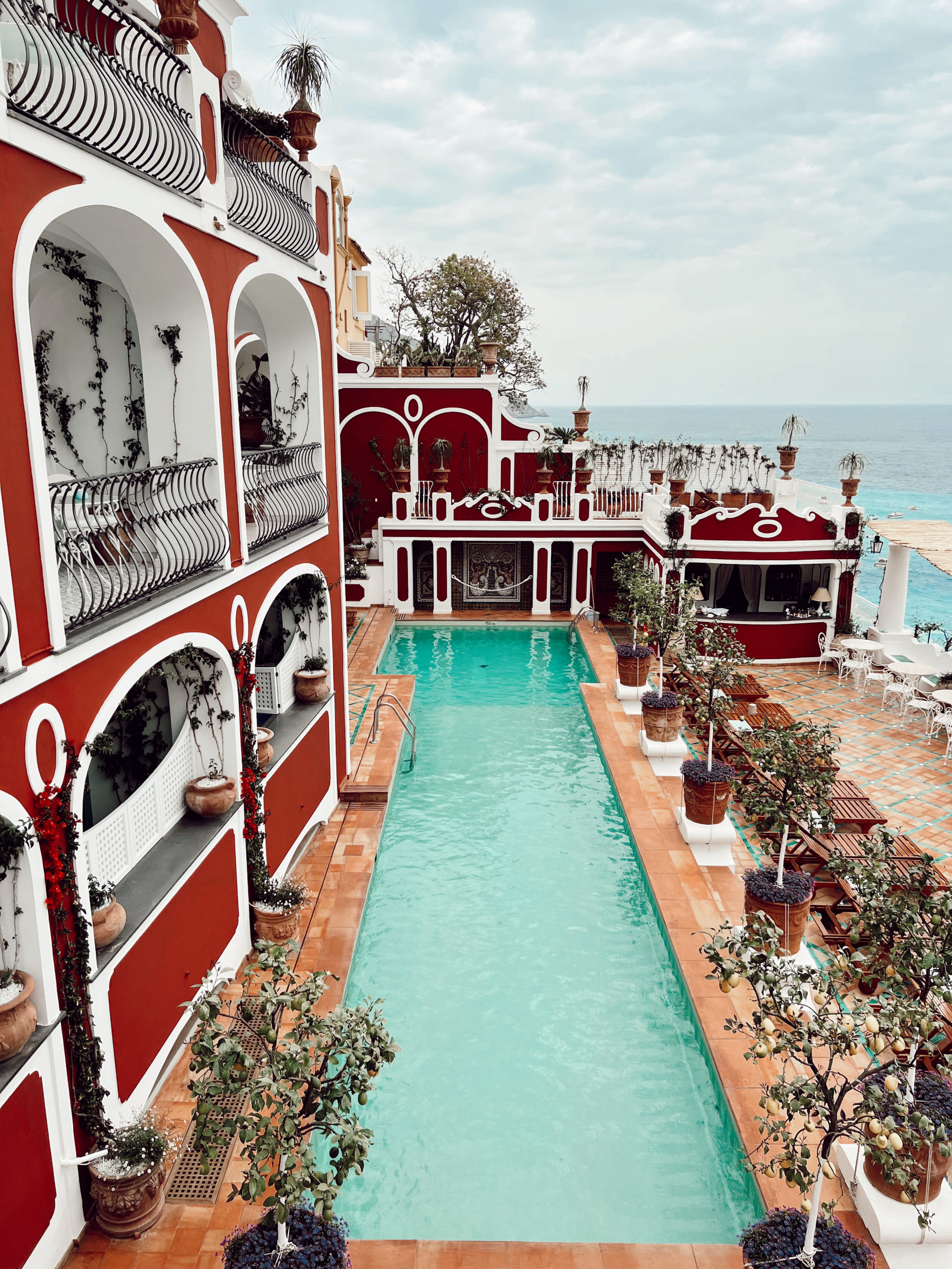 Le Sirenuse Hotel pool in Positano on the Amalfi Coast