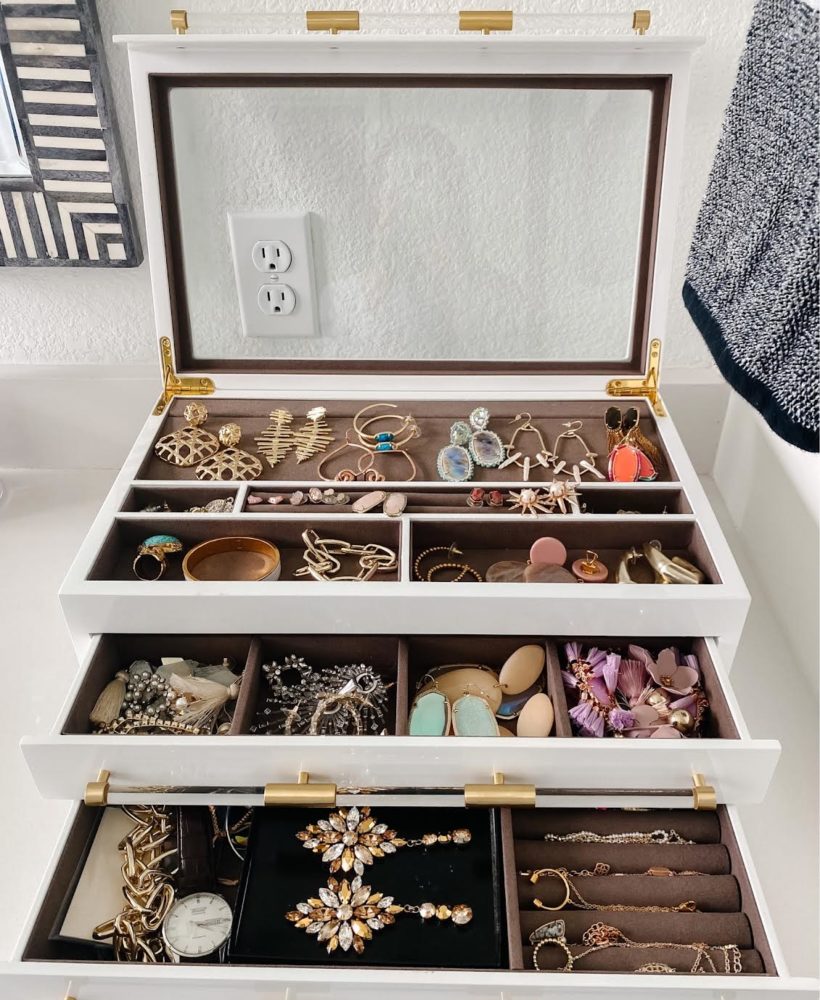 blogger hoang-kim cung's everyday jewelry in large kendra scott white lacquer jewelry box