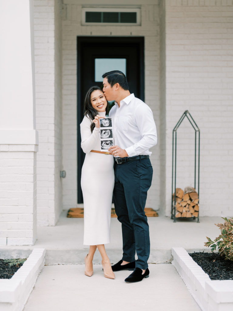 Blogger Hoang-Kim and her husband, Johnny Van share their pregnancy announcement.
