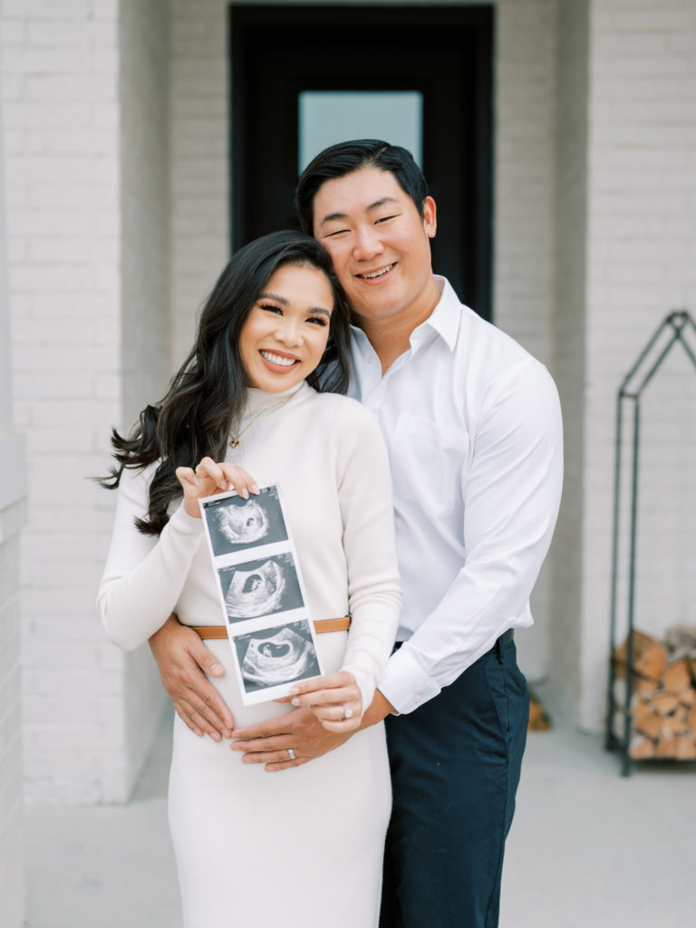 Blogger Hoang-Kim and her husband, Johnny Van share their pregnancy announcement.